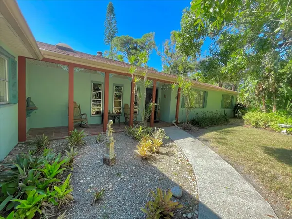 550 46TH ST, Sarasota, FL 34234