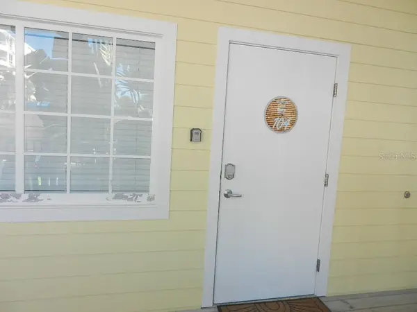 6732 SARASEA CIR #104C, Sarasota, FL 34242