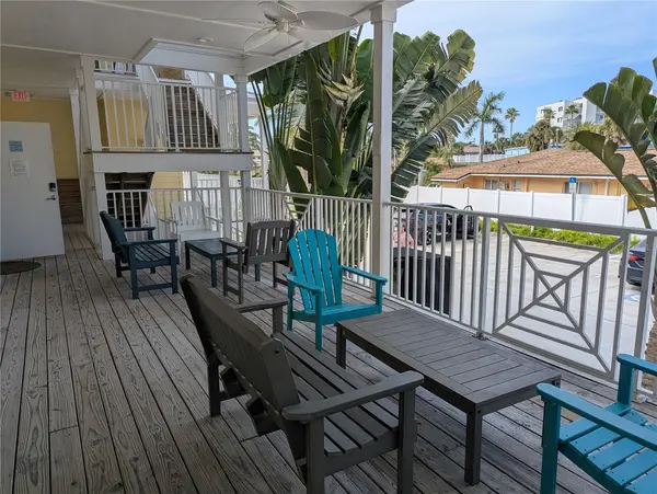 6732 SARASEA CIR #104C, Sarasota, FL 34242