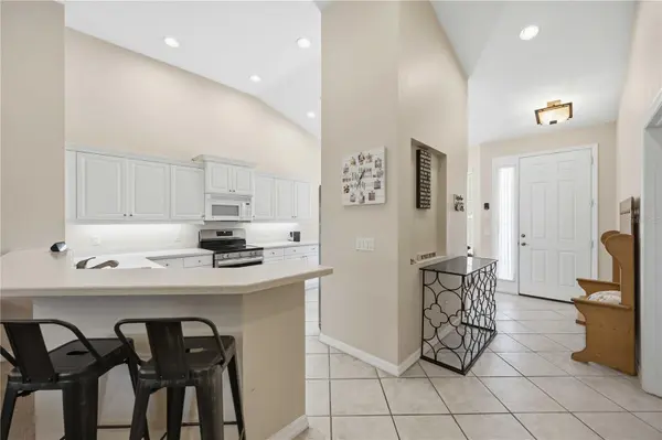 5629 KEY LARGO CT #B06, Bradenton, FL 34203