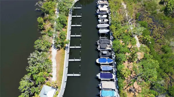 5629 KEY LARGO CT #B06, Bradenton, FL 34203