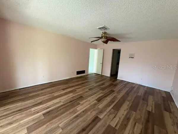 4240 CHARING CROSS RD, Sarasota, FL 34241