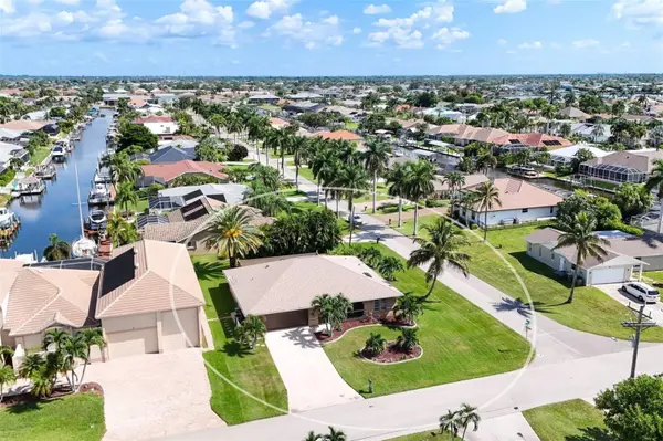901 SW 51ST TER, Cape Coral, FL 33914