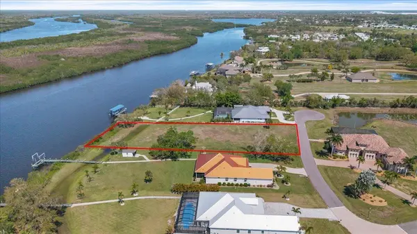 2009 TREASURE LN, Punta Gorda, FL 33982