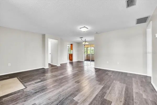 528 MAGNOLIA AVE NW, Port Charlotte, FL 33952