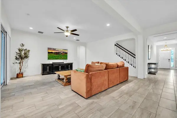 17923 BARN CLOSE DR, Lutz, FL 33559