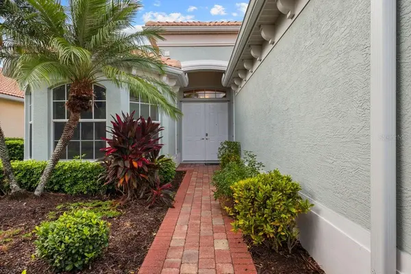 3927 WHISPERING OAKS DR, North Port, FL 34287