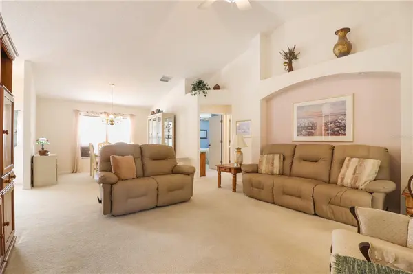 25339 CRESTWATER DR, Leesburg, FL 34748