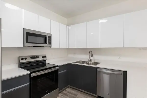 1581 NW 29TH RD #8, Gainesville, FL 32605