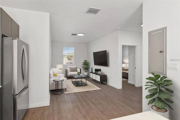 1581 NW 29TH RD #8, Gainesville, FL 32605