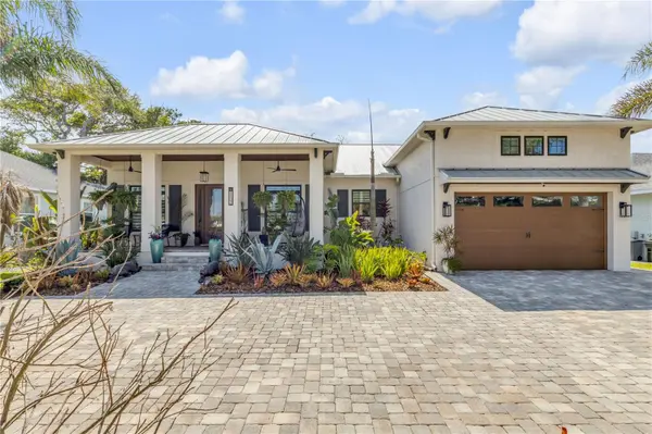 1502 SAXON DR, New Smyrna Beach, FL 32169