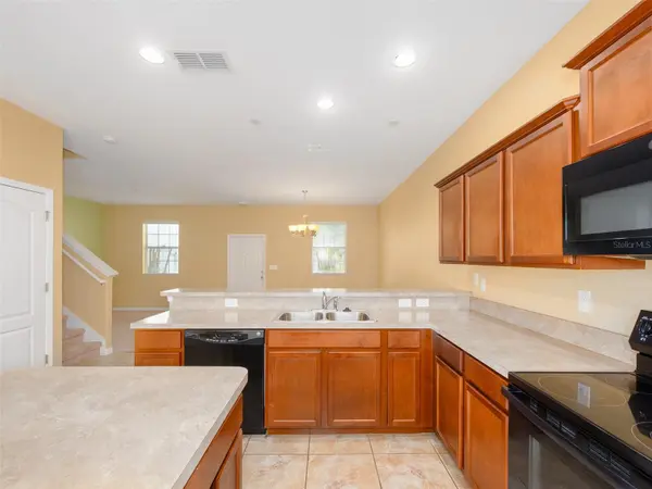 1300 SEBURN RD, Apopka, FL 32703