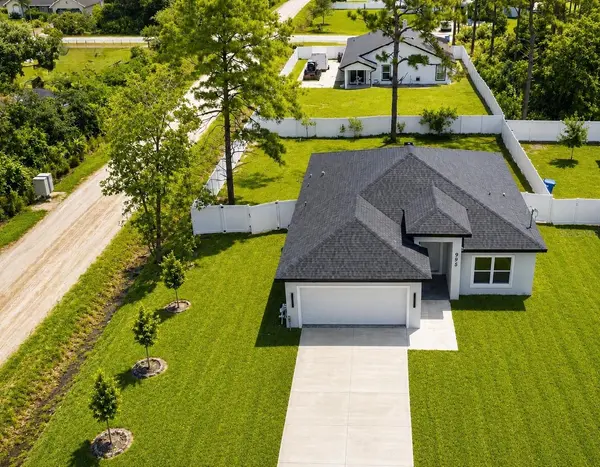 995 9TH AVE, Deland, FL 32724