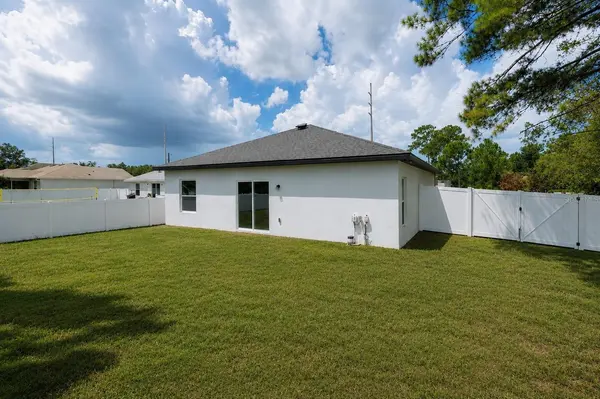 995 9TH AVE, Deland, FL 32724