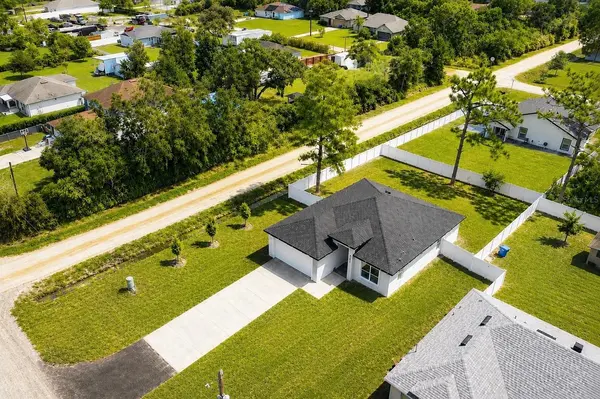 995 9TH AVE, Deland, FL 32724