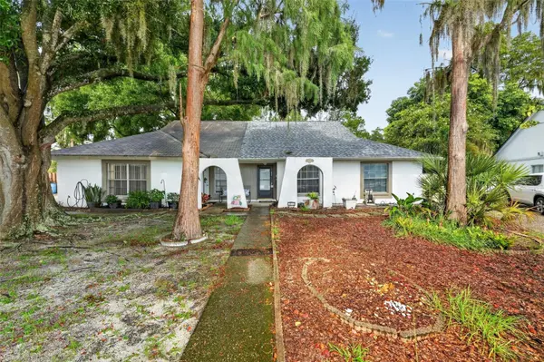 3205 LAUREL DALE DR, Tampa, FL 33618