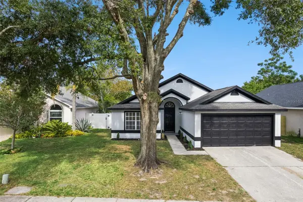 2287 PEBBLEWOOD DR, Apopka, FL 32703