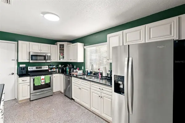 8405 OAK BLUFF DR, Orlando, FL 32827