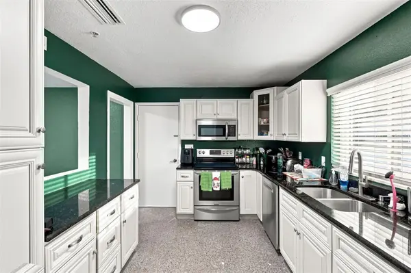 8405 OAK BLUFF DR, Orlando, FL 32827