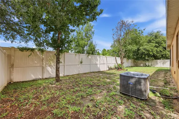 418 VITORIA RD, Davenport, FL 33837