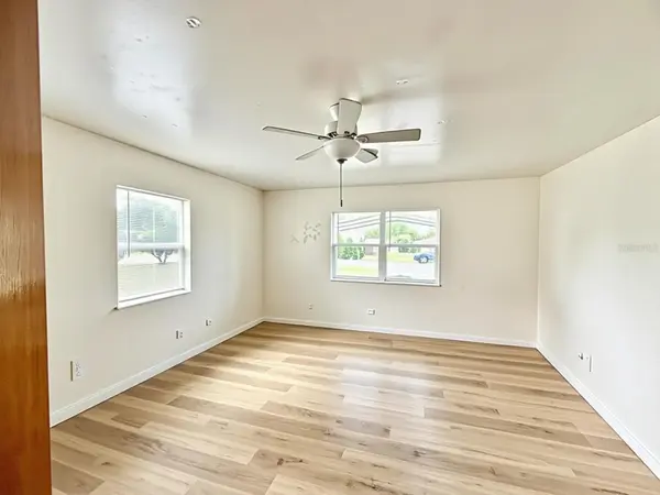 5235 SE 107TH ST, Belleview, FL 34420