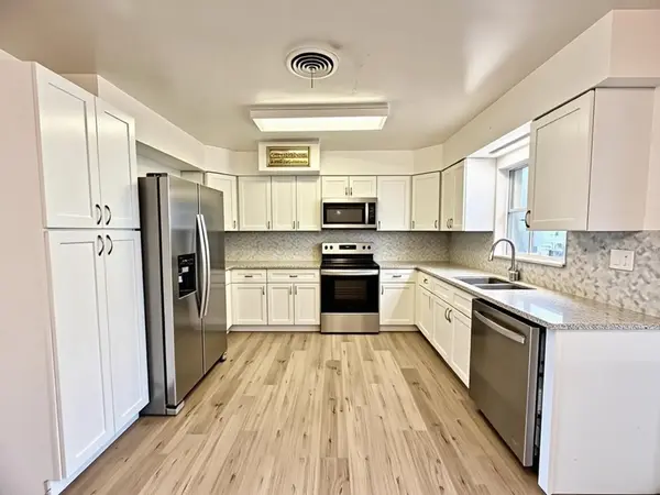5235 SE 107TH ST, Belleview, FL 34420