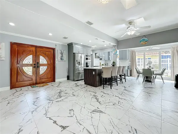 14186 W PARSLEY DR, Madeira Beach, FL 33708