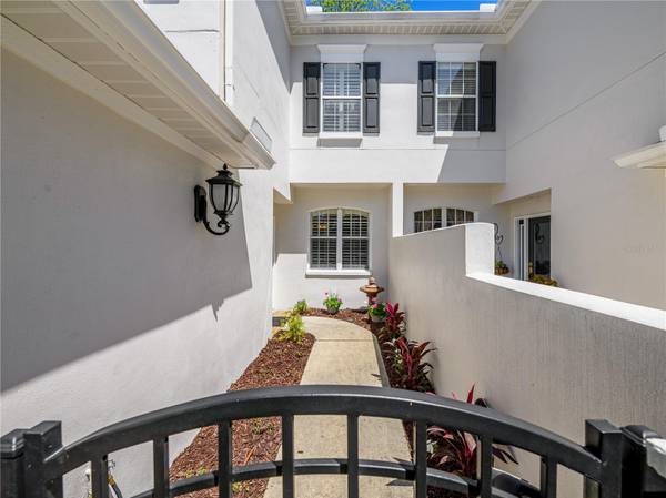 204 S LINCOLN AVE, Tampa, FL 33609