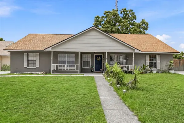 3257 LAUREL DALE DR, Tampa, FL 33618