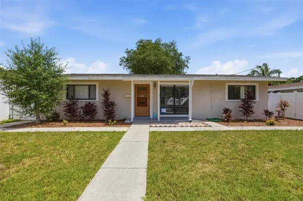 410 42ND AVE NE, St Petersburg, FL 33703
