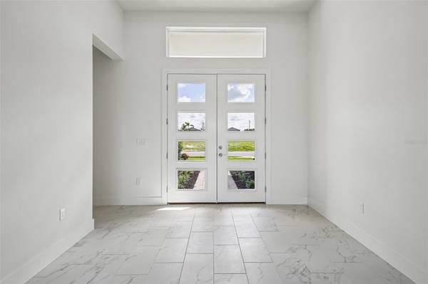 8255 GOLDEN BEACH CT, Parrish, FL 34219