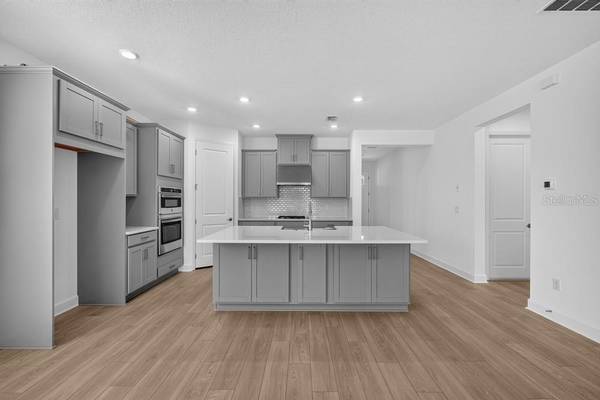 1623 ANSON LN, Zephyrhills, FL 33541
