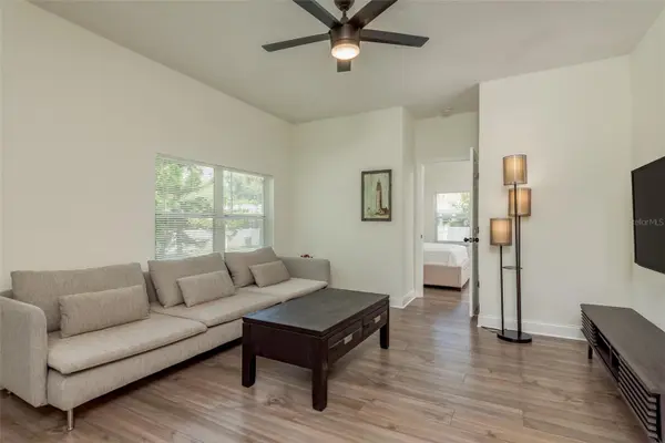 206 W WARREN AVE, Tampa, FL 33602