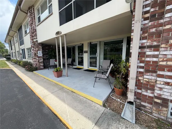 416 73RD AVE N #205, St Petersburg, FL 33702