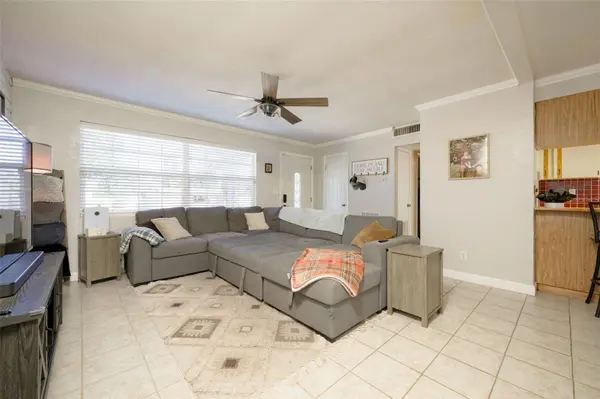76 S CAPRI DR, Ormond Beach, FL 32174