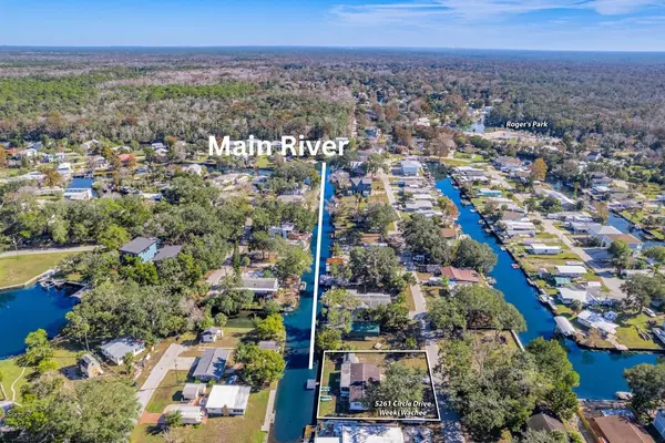 5261 CIRCLE DR, Weeki Wachee, FL 34607