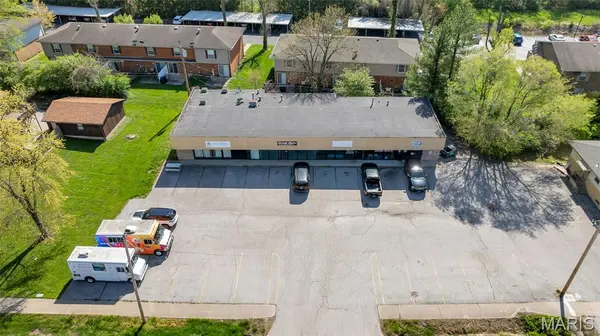 1913 N Belt E, Belleville, IL 62221