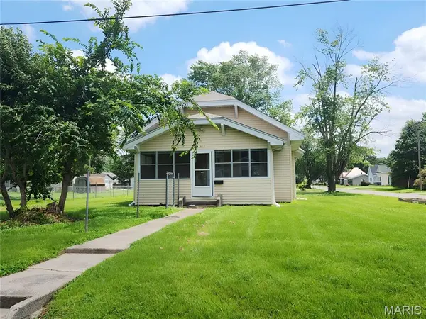 302 N 3rd ST, Chaffee, MO 63740