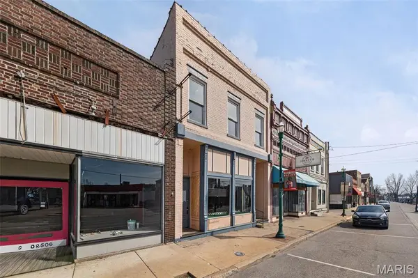2510 College AVE, Alton, IL 62002