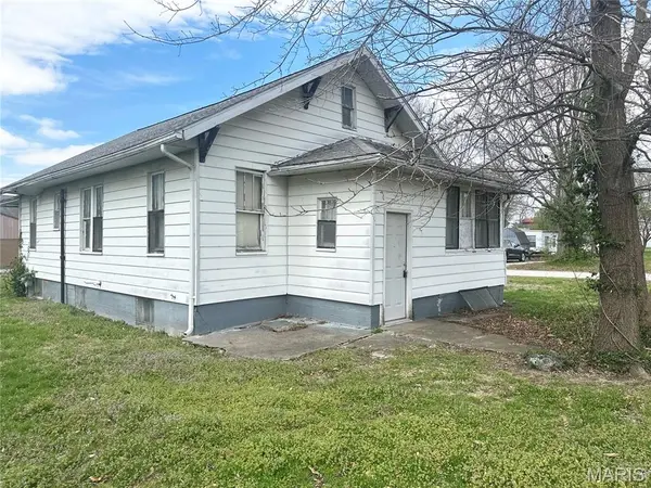 1001 S Crawford ST, Tilden, IL 62292