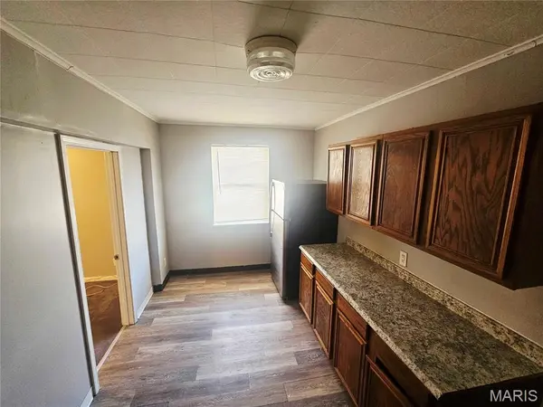 491 Adrian DR, St Louis, MO 63137
