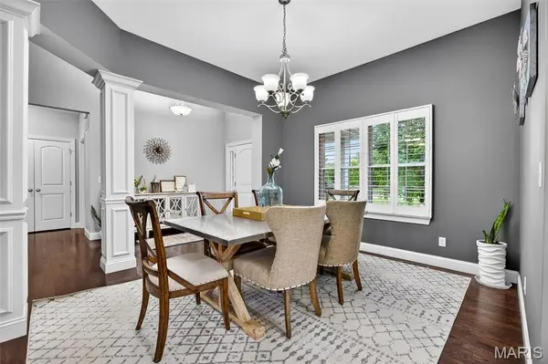704 Wyndgate Estates DR, Des Peres, MO 63131