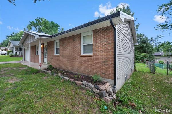 219 Hillvale ST, Cape Girardeau, MO 63701