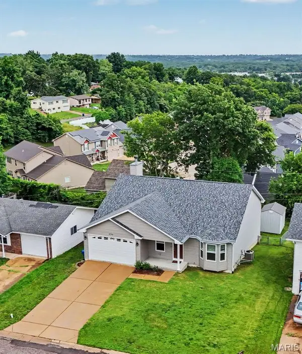 2790 Rosewood DR, Arnold, MO 63010