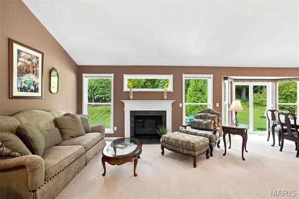 769 Emerald Oaks CT, Eureka, MO 63025