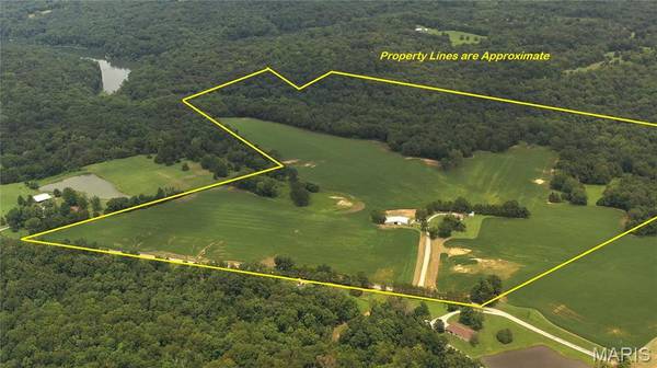 920 S Poplar Camp RD, Makanda, IL 62958