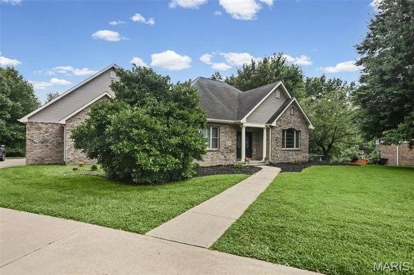 8536 Armsleigh PL, O'fallon, IL 62269