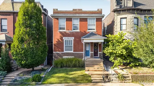3857 Botanical, St Louis, MO 63110