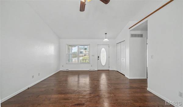 162 Sawmill RD, St Robert, MO 65584