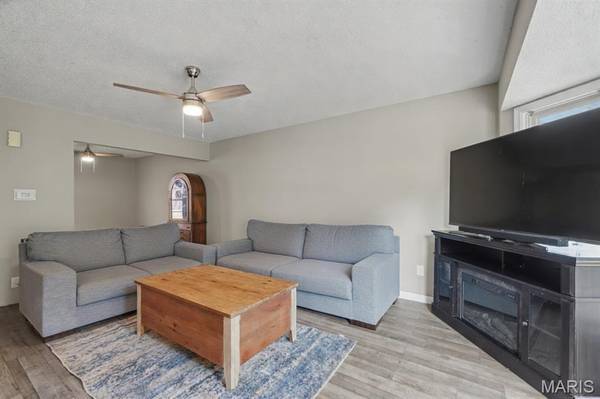 460 Kaylene DR #2017A, Wentzville, MO 63385